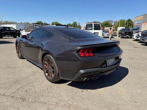 Used 2024 Ford Mustang GT Premium RWD image 3