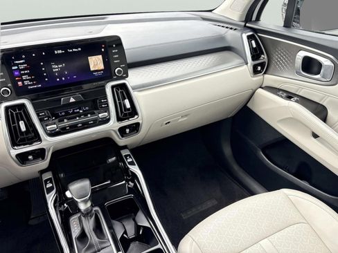 Used 2023 Kia Sorento SX FWD image 12
