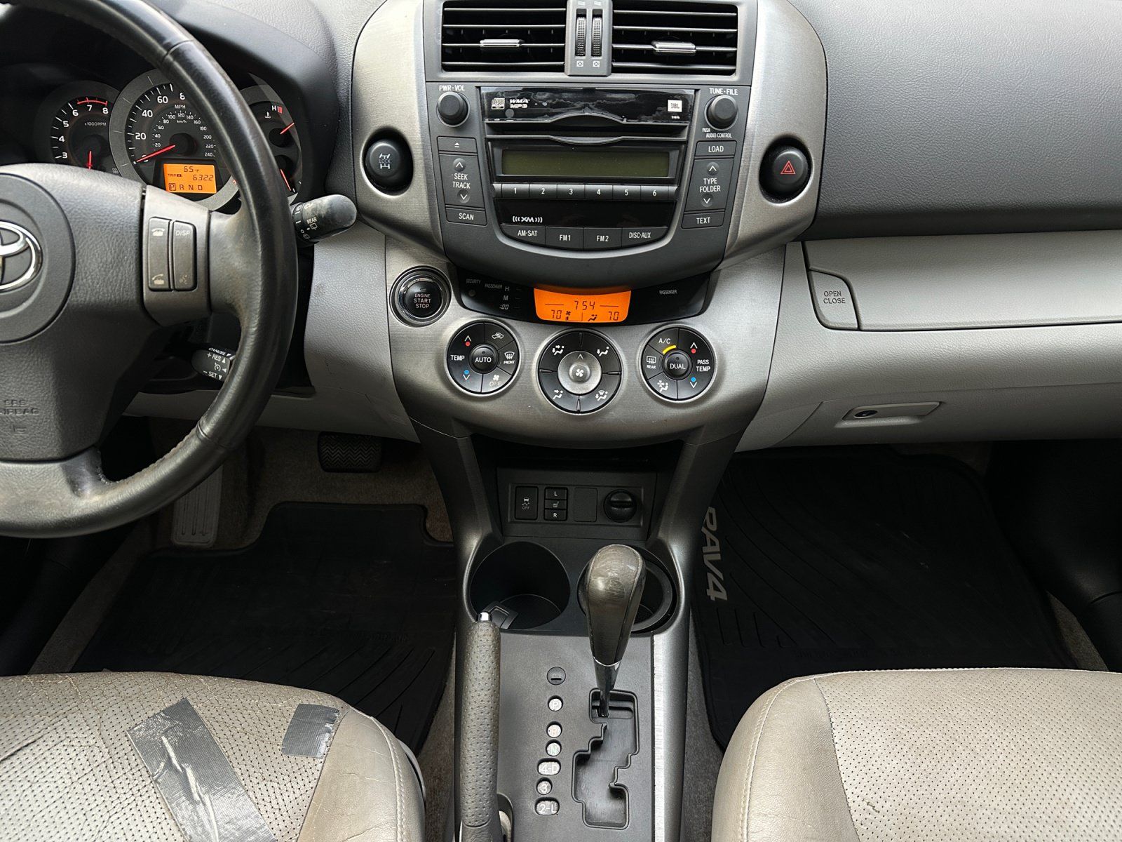 Used 2011 Toyota RAV4 Limited w/ Limited Extra Value Pkg AWD/4WD image 18