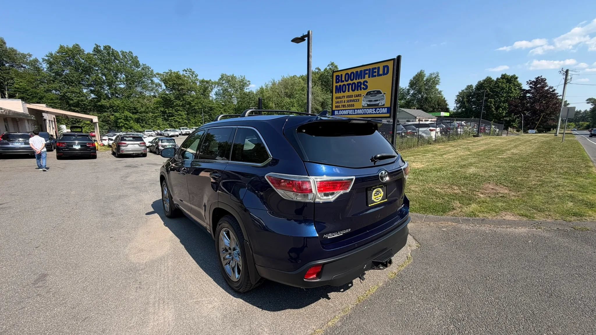Used 2016 Toyota Highlander Limited AWD/4WD image 3