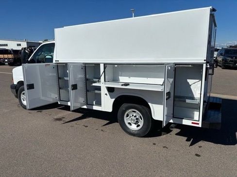 New 2025 Chevrolet Express 3500 w/ Power Convenience Package image 18