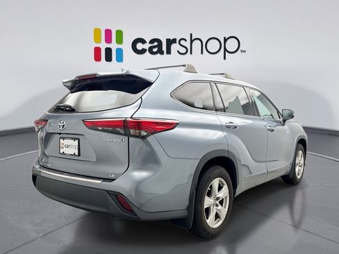 Used 2020 Toyota Highlander LE AWD/4WD image 5