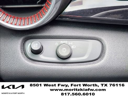 Used 2025 Chevrolet Trax RS w/ Driver Confidence Package FWD image 21