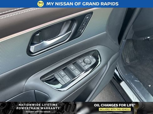 New 2026 Nissan Murano Platinum w/ Cargo Package AWD/4WD image 11