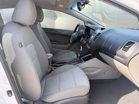 Used 2014 Kia Forte EX image 18
