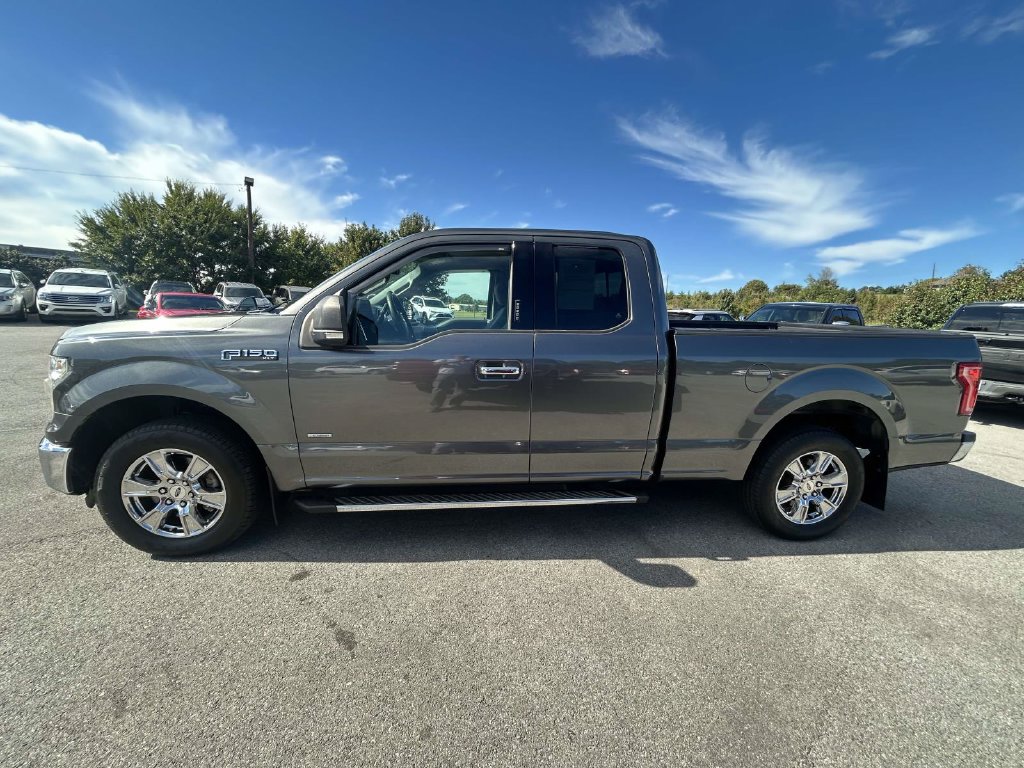 Used 2016 Ford F150 XLT w/ Equipment Group 302A Luxury RWD image 4
