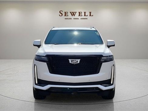 Used 2022 Cadillac Escalade ESV Sport w/ Touring Package AWD/4WD image 8