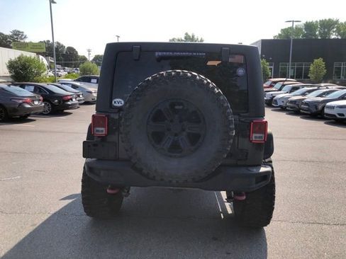 Used 2016 Jeep Wrangler Unlimited Rubicon AWD/4WD image 4