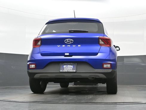 Certified 2026 Hyundai Venue SEL FWD image 31