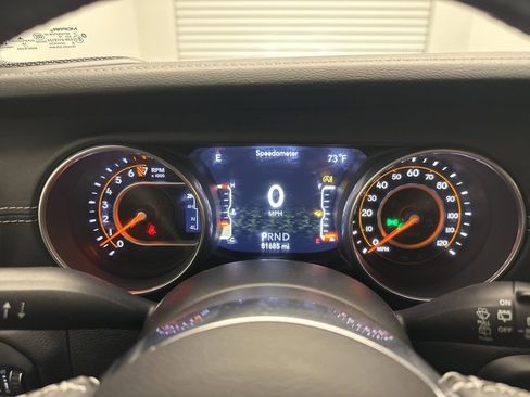 Used 2018 Jeep Wrangler Unlimited Sahara image 19