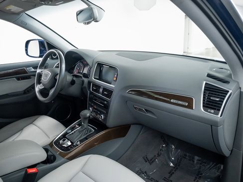 Used 2017 Audi Q5 2.0T Premium Plus w/ Technology Package image 26