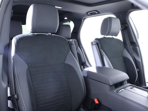 Used 2023 Land Rover Discovery S R-Dynamic AWD/4WD image 19