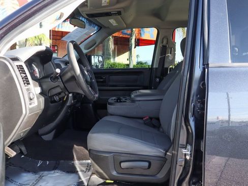 Used 2018 RAM 1500 Express image 18