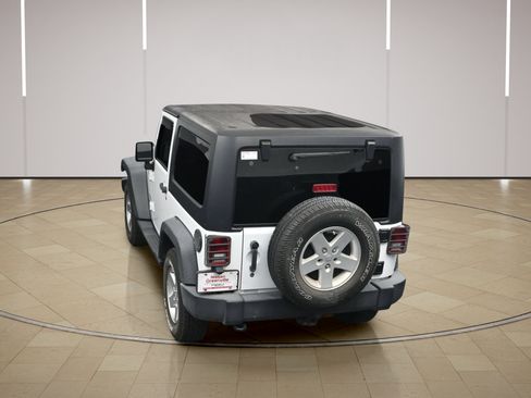Used 2018 Jeep Wrangler Sport AWD/4WD image 29