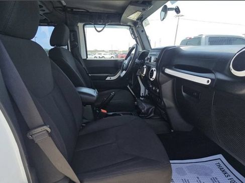 Used 2017 Jeep Wrangler Unlimited Sport AWD/4WD image 26