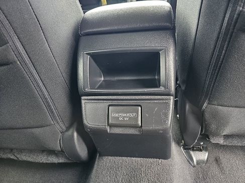 Used 2018 Subaru Outback 2.5i Premium image 21