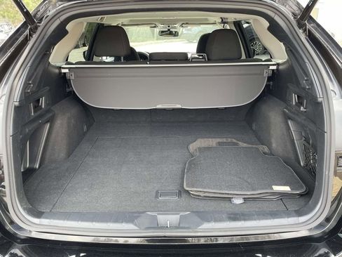 Used 2023 Subaru Outback Premium image 10