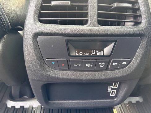 Used 2022 Honda Pilot Special Edition image 23