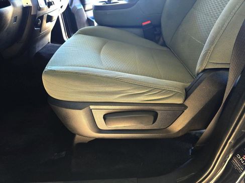 Used 2015 RAM 2500 Tradesman w/ Chrome Appearance Group image 26