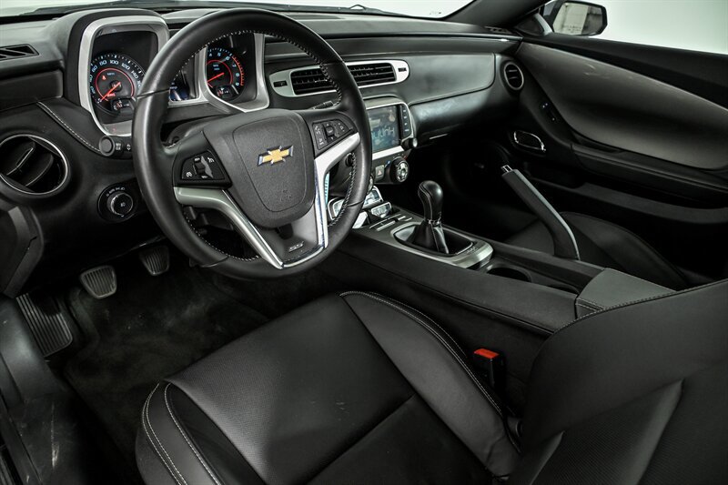 Used 2015 Chevrolet Camaro SS w/ RS Package RWD image 14