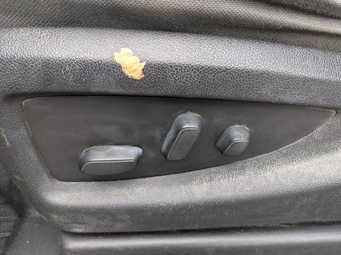 Used 2017 Chevrolet Silverado 2500 LT w/ LT Convenience Package image 16