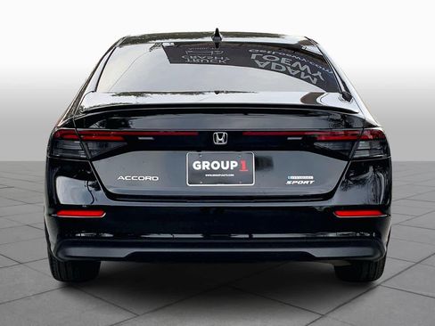 Used 2024 Honda Accord Sport image 8