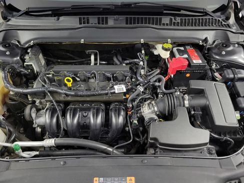 Used 2017 Ford Fusion SE FWD image 13