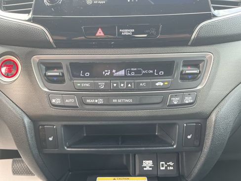 Used 2023 Honda Passport TrailSport image 19