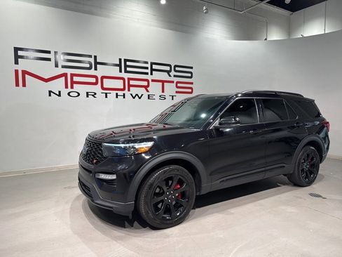 Used 2022 Ford Explorer ST w/ ST Street Pack image 8