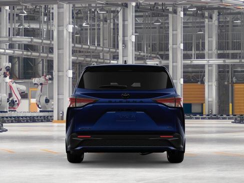New 2026 Toyota Sienna XSE image 8