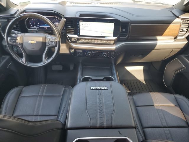 Used 2025 Chevrolet Silverado 3500 High Country w/ High Country Premium Package AWD/4WD image 26