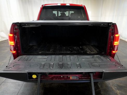 Used 2018 Ford F150 Lariat w/ Equipment Group 502A Luxury image 6