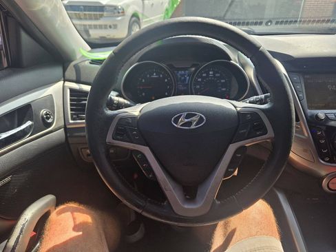 Used 2012 Hyundai Veloster w/ Style Pkg FWD image 13