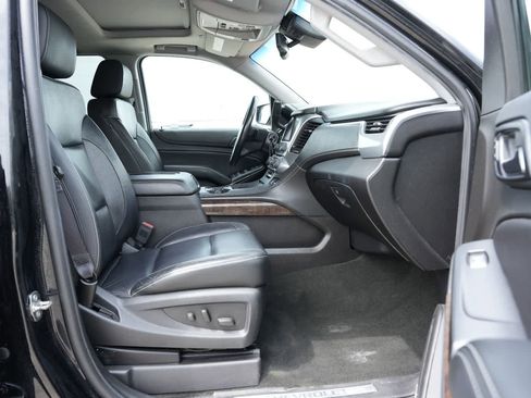 Used 2017 Chevrolet Tahoe LT w/ LT Midnight Edition AWD/4WD image 23