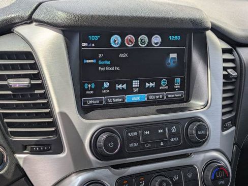 Used 2019 GMC Yukon XL SLT AWD/4WD image 11