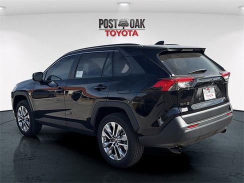New 2025 Toyota RAV4 XLE Premium image 5