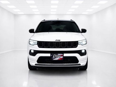 Used 2023 Jeep Compass High Altitude w/ Driver Assist Group I AWD/4WD image 4