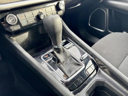 Used 2023 Jeep Compass Sport image 5