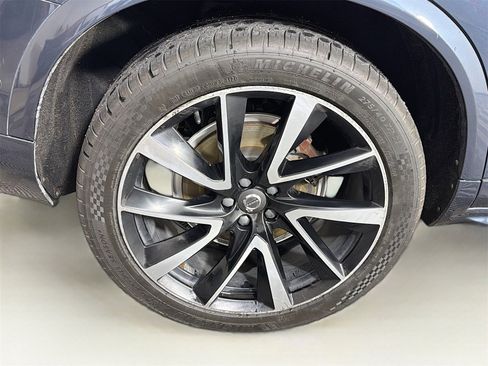 Used 2019 Volvo XC90 T6 Momentum w/ Advanced Package image 36