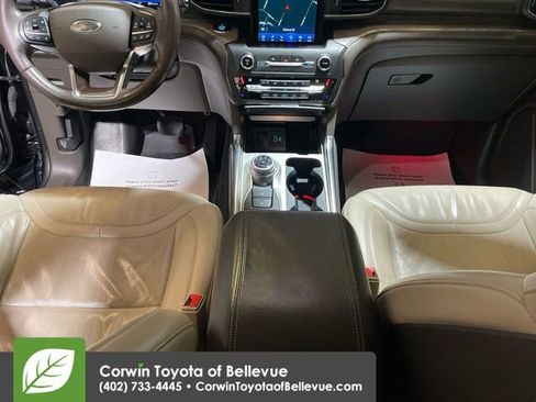 Used 2020 Ford Explorer Platinum image 18