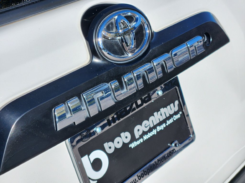 Used 2016 Toyota 4Runner Trail Premium AWD/4WD image 31