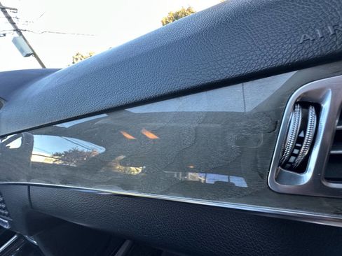 Used 2014 Mercedes-Benz E 350 Sedan image 24