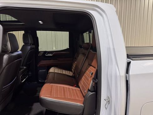 Used 2026 GMC Sierra 1500 Denali Ultimate AWD/4WD image 19