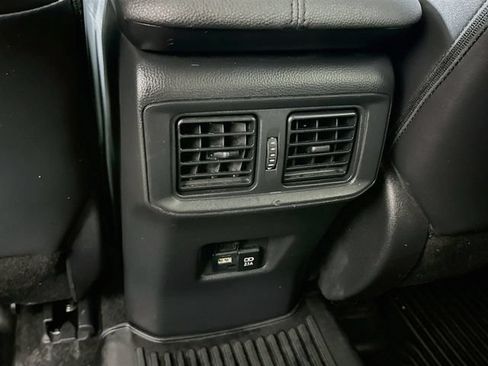 Used 2021 Toyota RAV4 Limited AWD/4WD image 32
