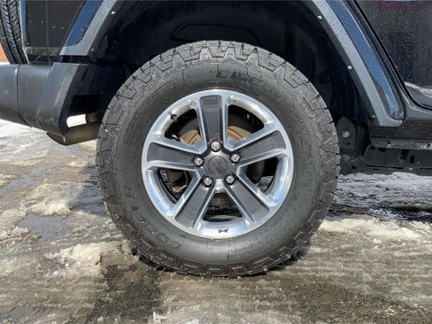 Used 2023 Jeep Wrangler Sahara image 26