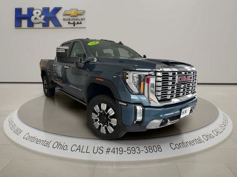 Used 2025 GMC Sierra 2500 Denali w/ Denali Reserve Package image 1