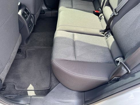 Used 2025 Nissan Rogue SV AWD/4WD image 19