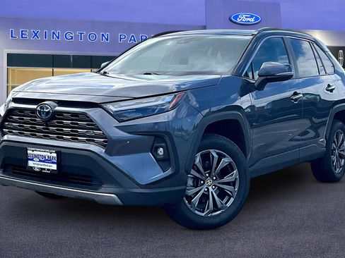 Used 2023 Toyota RAV4 Limited AWD/4WD image 3