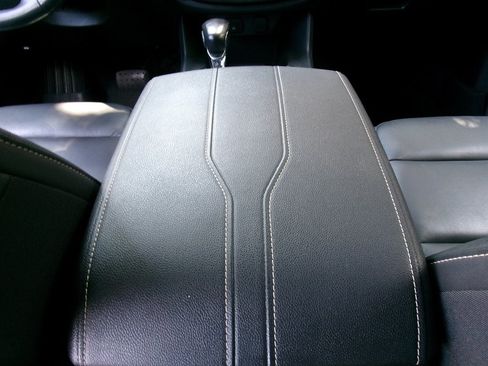 Used 2022 Chevrolet Traverse LT w/ LPO, Floor Liner Package AWD/4WD image 16
