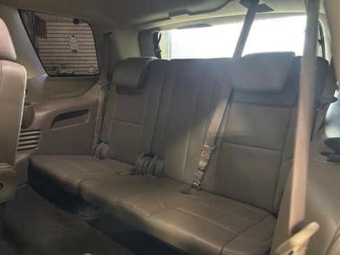 Used 2016 Chevrolet Tahoe LTZ AWD/4WD image 19